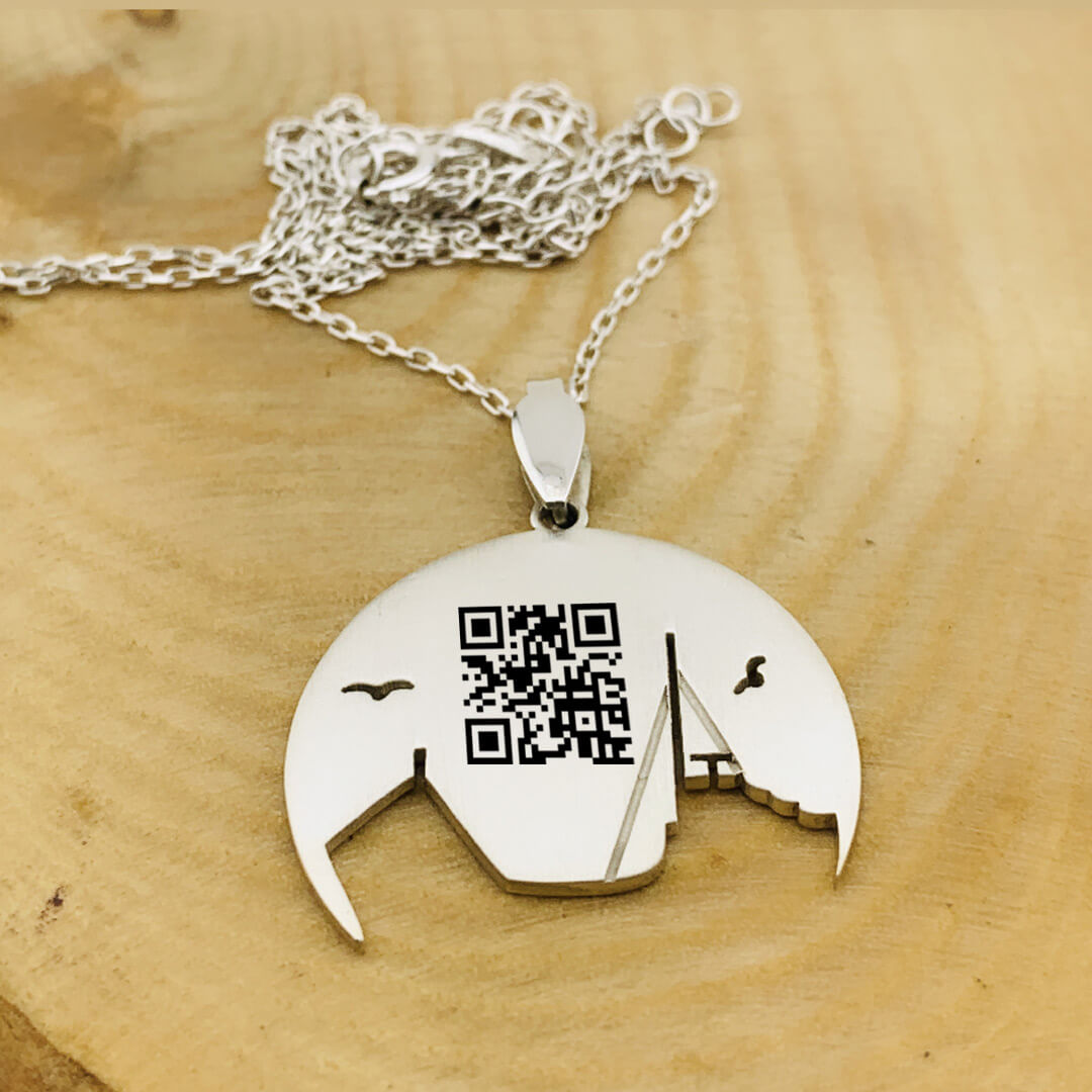 SHIP NECKLACE