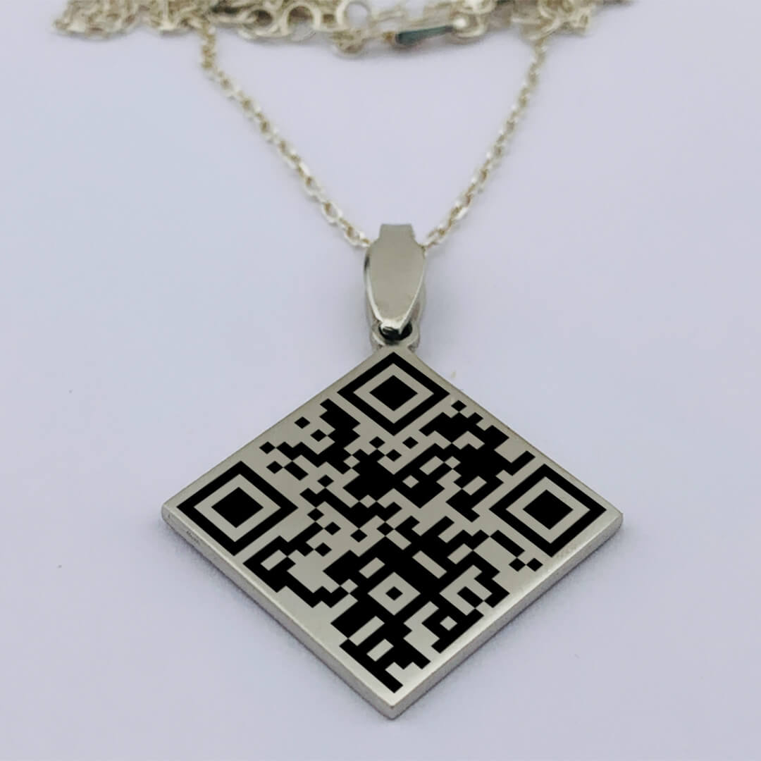 SQUARE NECKLACE 1