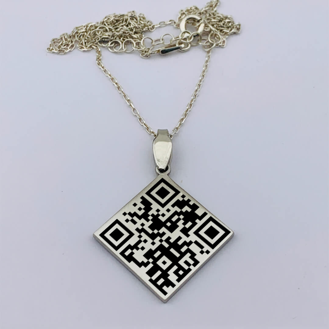 SQUARE NECKLACE 1