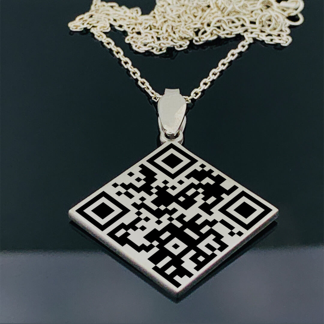 SQUARE NECKLACE 1