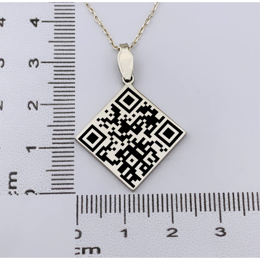 SQUARE NECKLACE 1