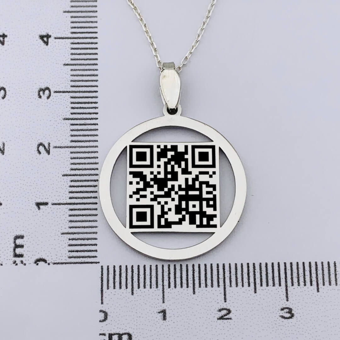 CHECKED CIRCULAR NECKLACE