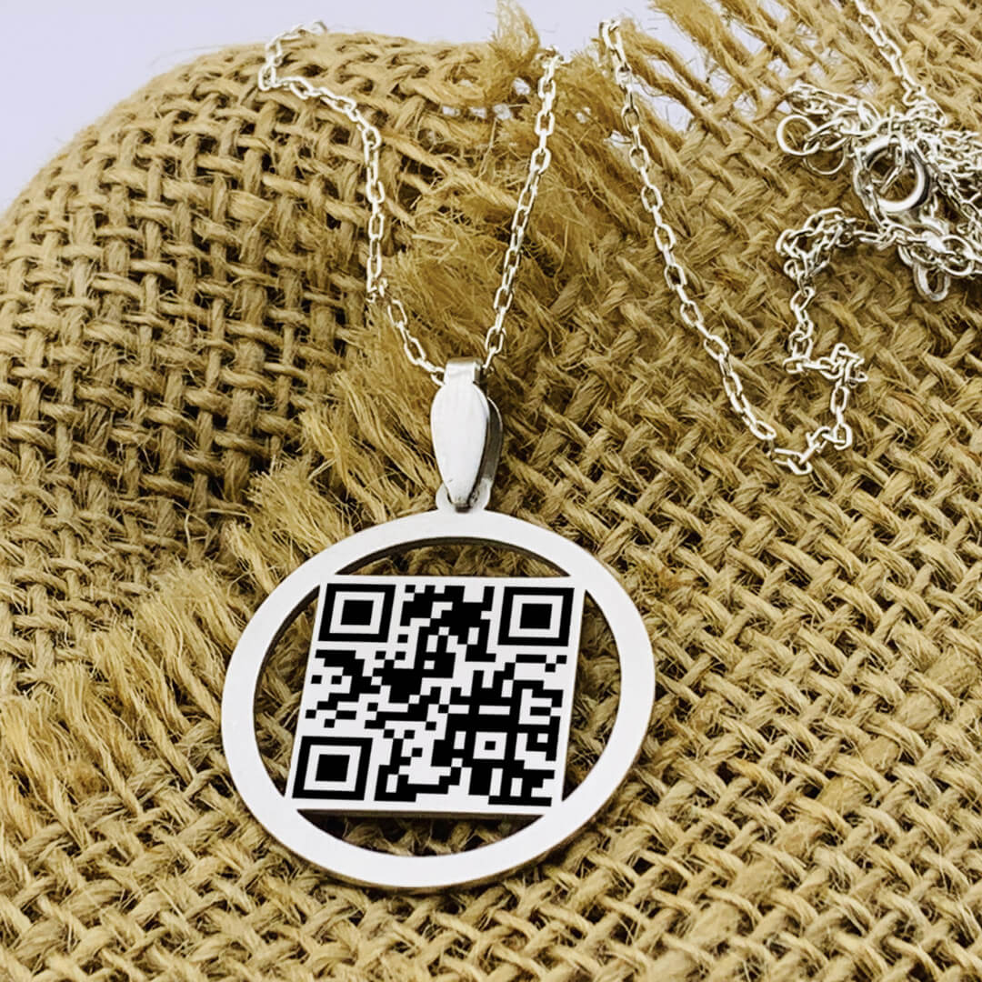 CHECKED CIRCULAR NECKLACE