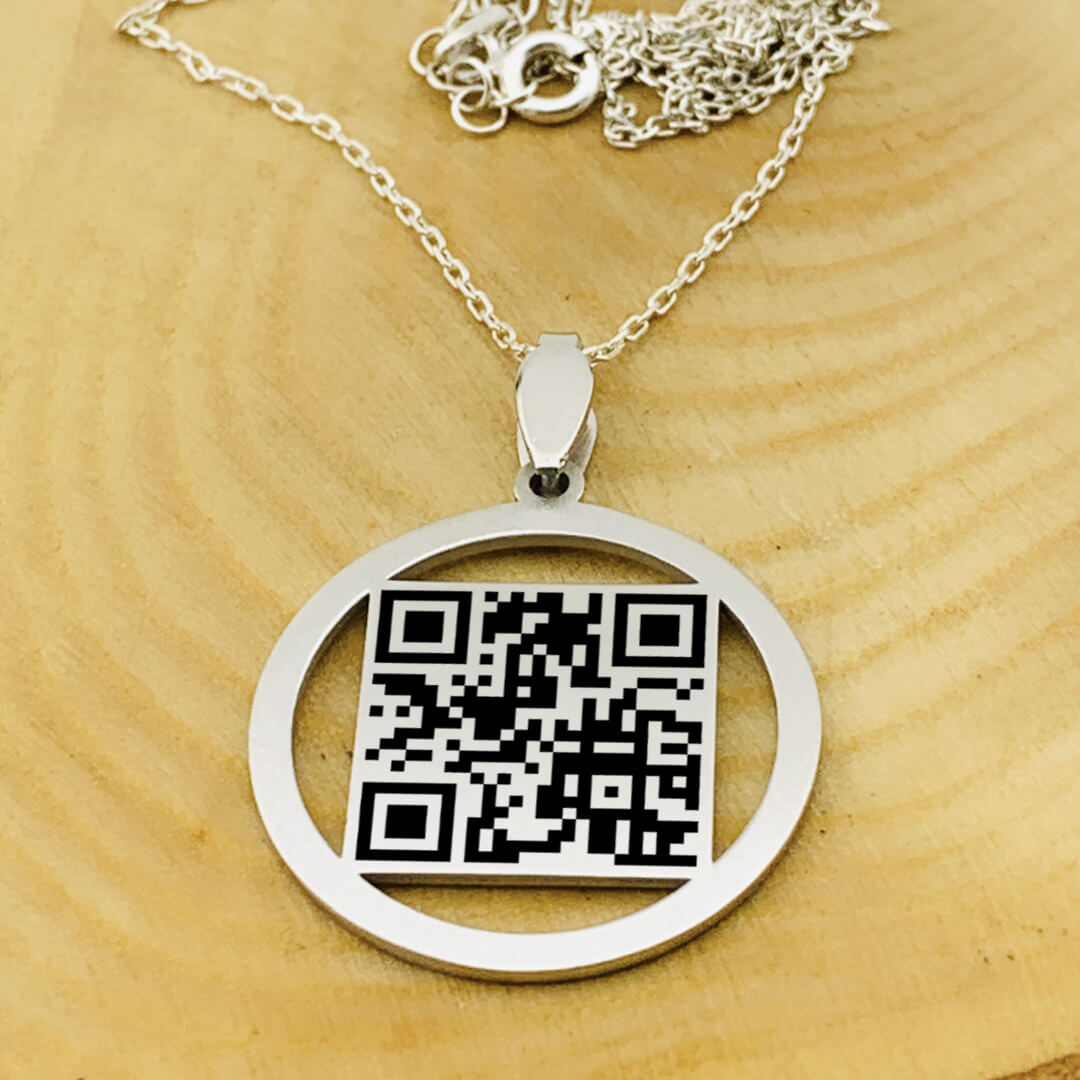 CHECKED CIRCULAR NECKLACE