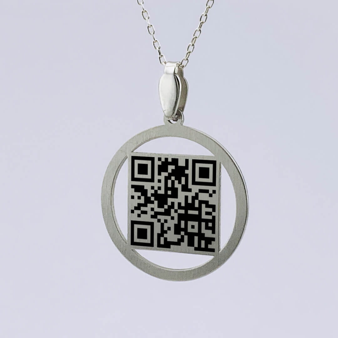 CHECKED CIRCULAR NECKLACE