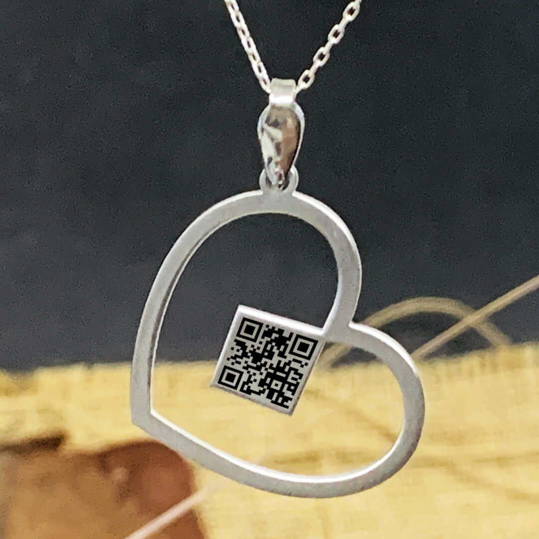 HEART NECKLACE