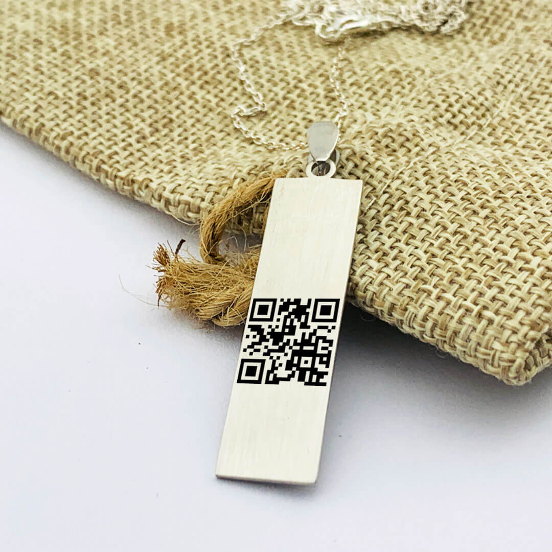 RECTANGULAR NECKLACE