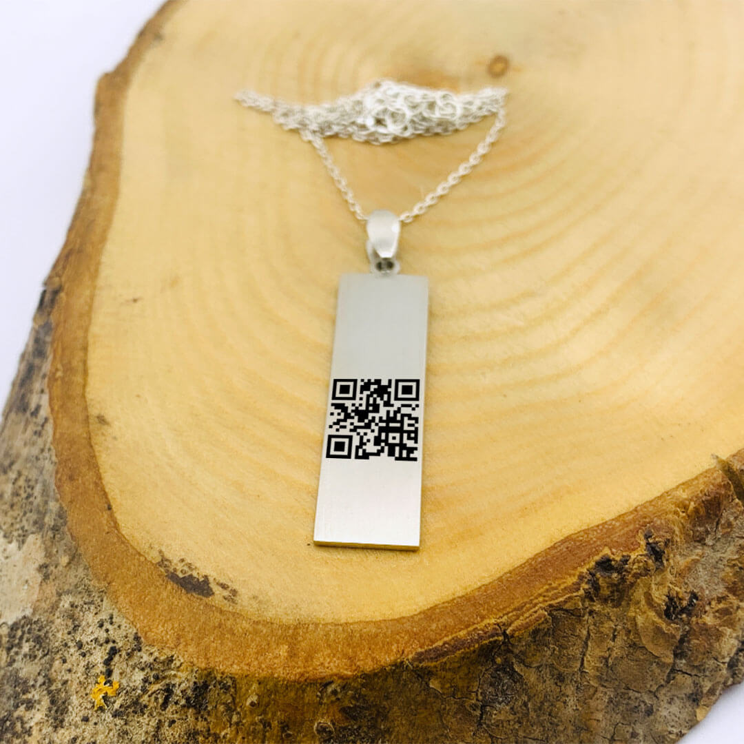 RECTANGULAR NECKLACE