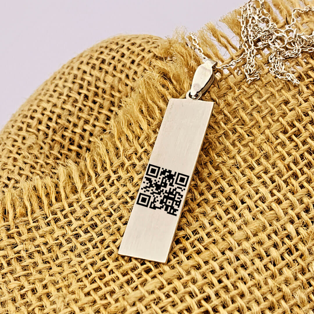 RECTANGULAR NECKLACE